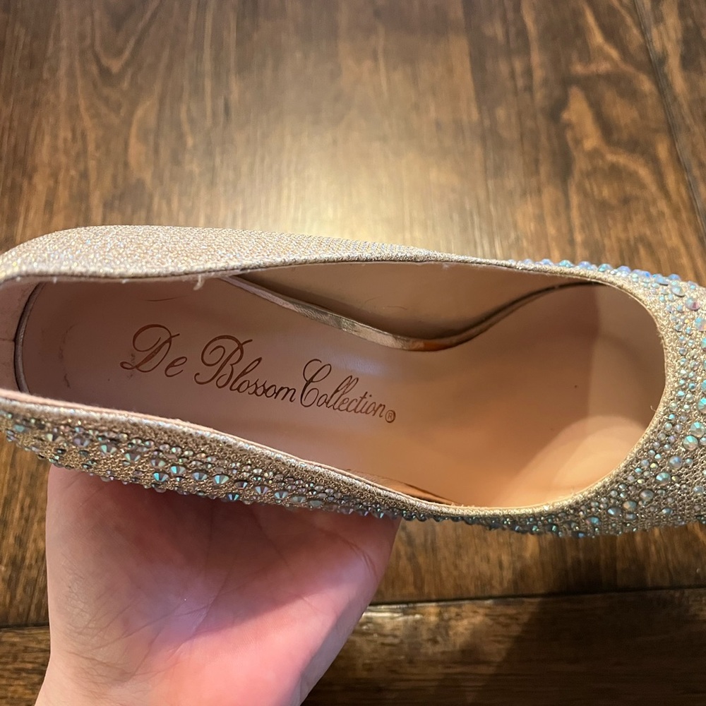 Women’s Heels - Picture 3 of 4